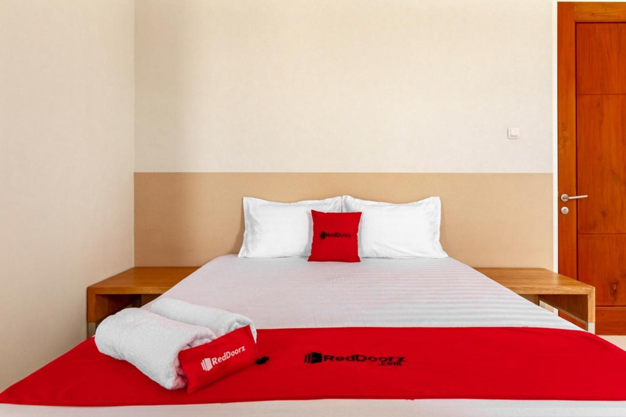 Reddoorz Syariah @ Kebraon Hotell Surabaya Eksteriør bilde