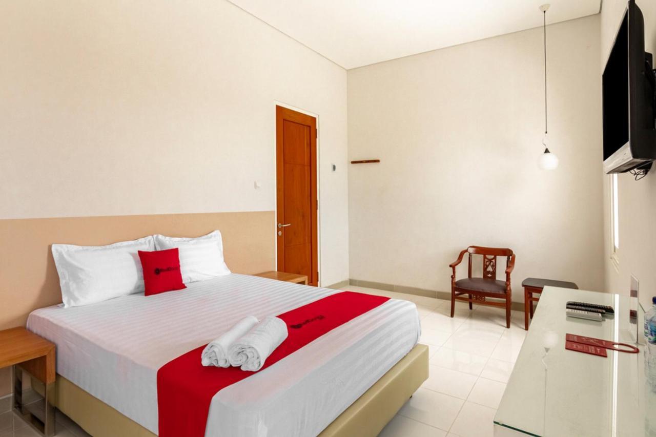 Reddoorz Syariah @ Kebraon Hotell Surabaya Eksteriør bilde