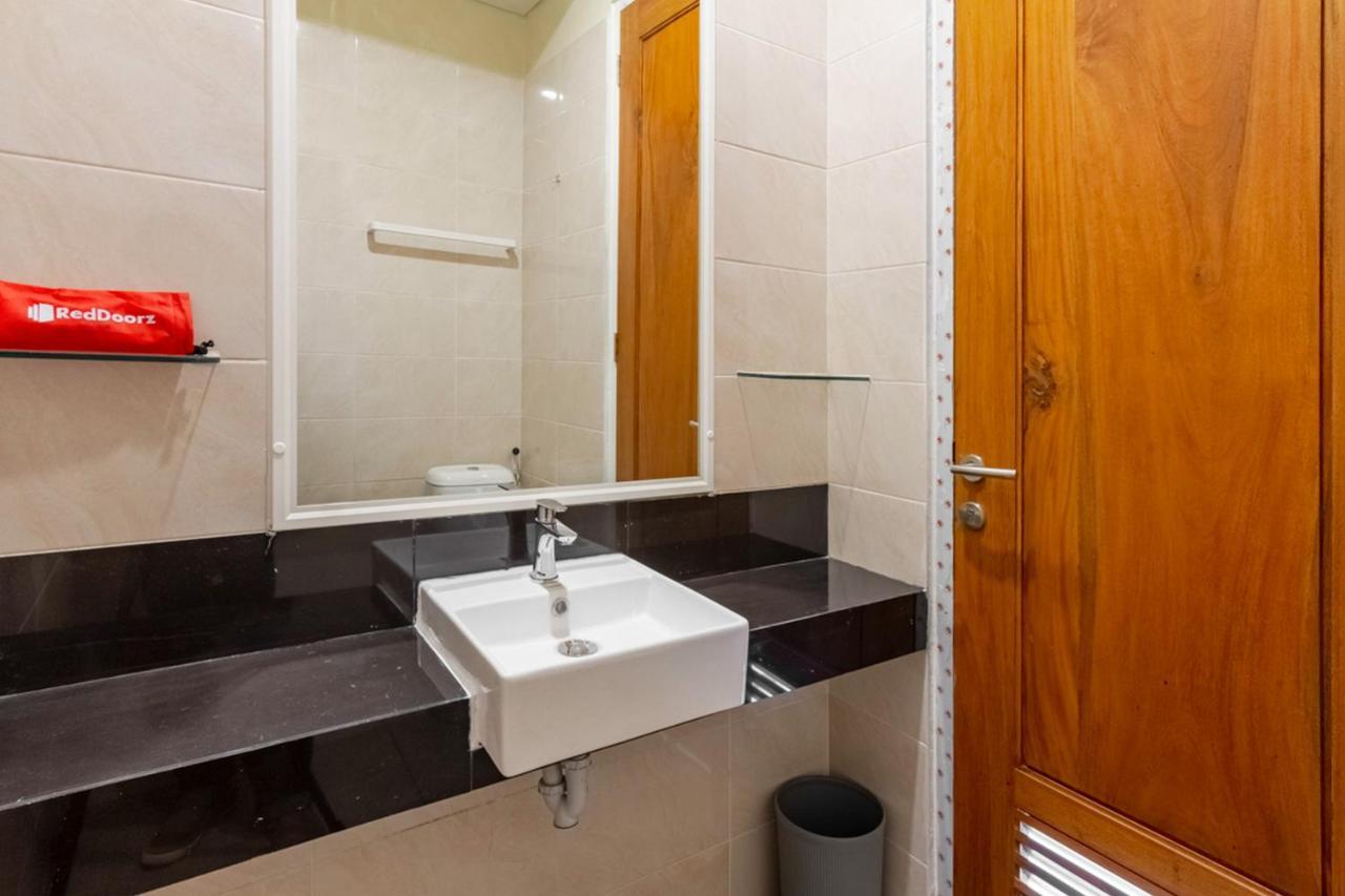 Reddoorz Syariah @ Kebraon Hotell Surabaya Eksteriør bilde